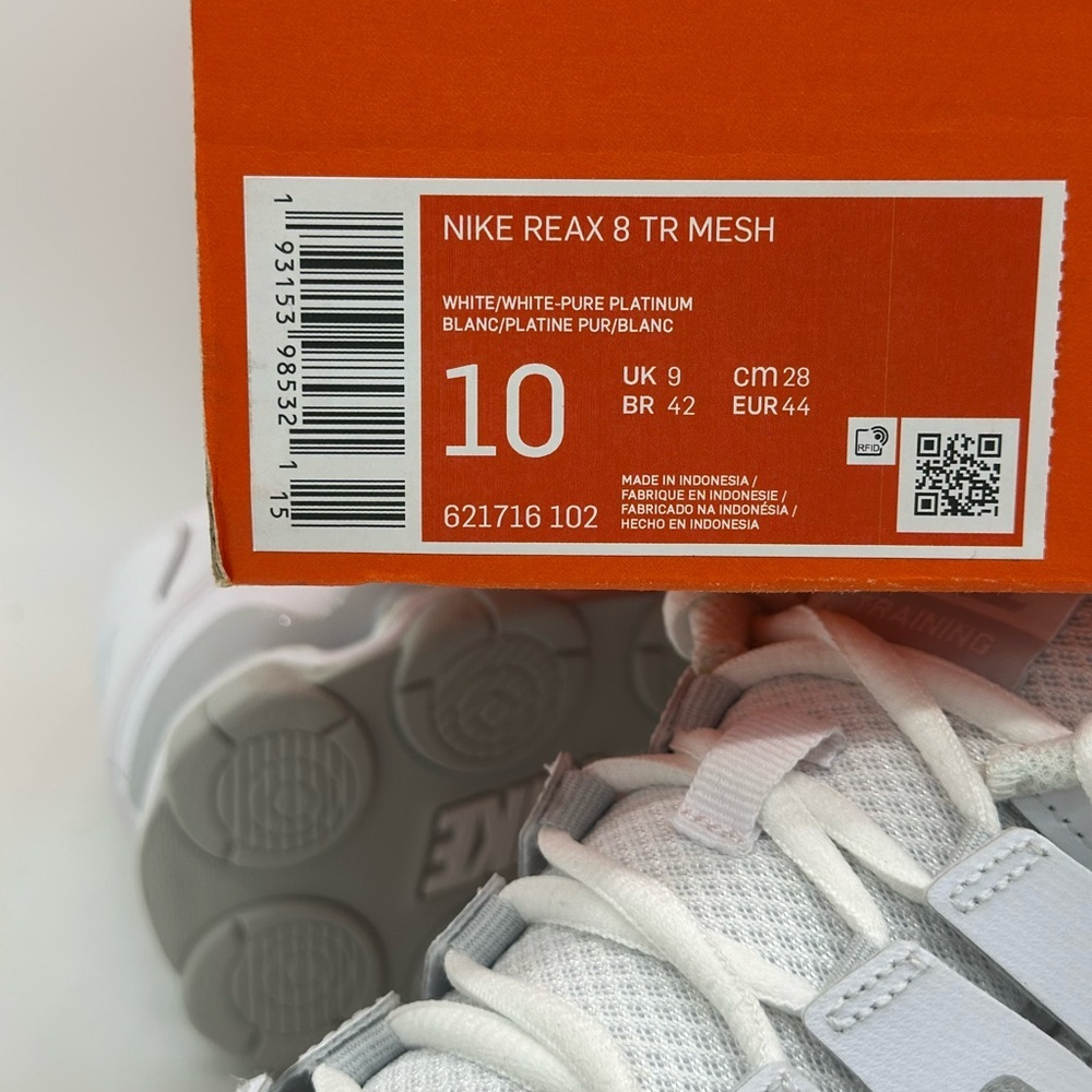 Nike Reax 8 TR Mesh White Sneakers - Picture 9 of 9